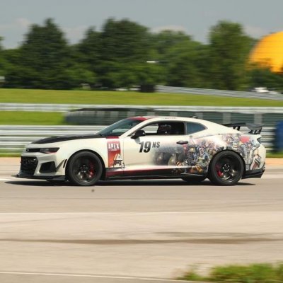 Apex Legends Camaro ZL1 1LE Custom Wrap